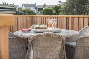 Outdoor dining - Hoheck (Pwllheli)
