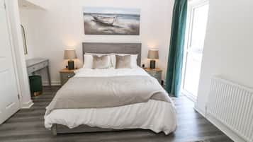 4 bedrooms, individually decorated, individually furnished, free WiFi