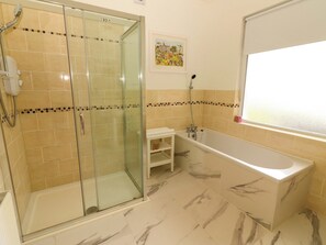 Cottage | Interior - Rosemont (Adare)