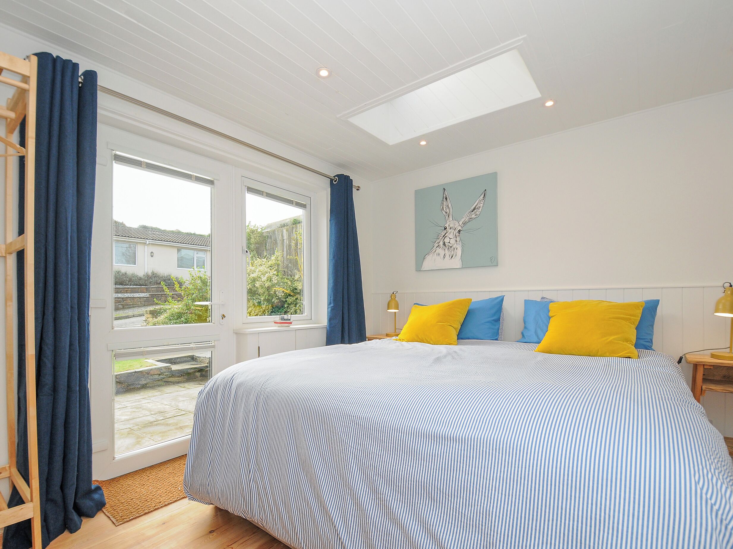 4 bedrooms, individually decorated, individually furnished, free WiFi