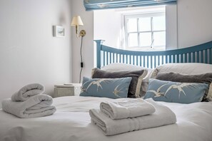 5 bedrooms, individually decorated, individually furnished, free WiFi