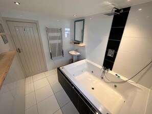 Shower - Bayview Cottage (Bournemouth)