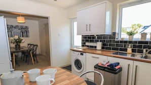 Private kitchen - Bayview Cottage (Bournemouth)