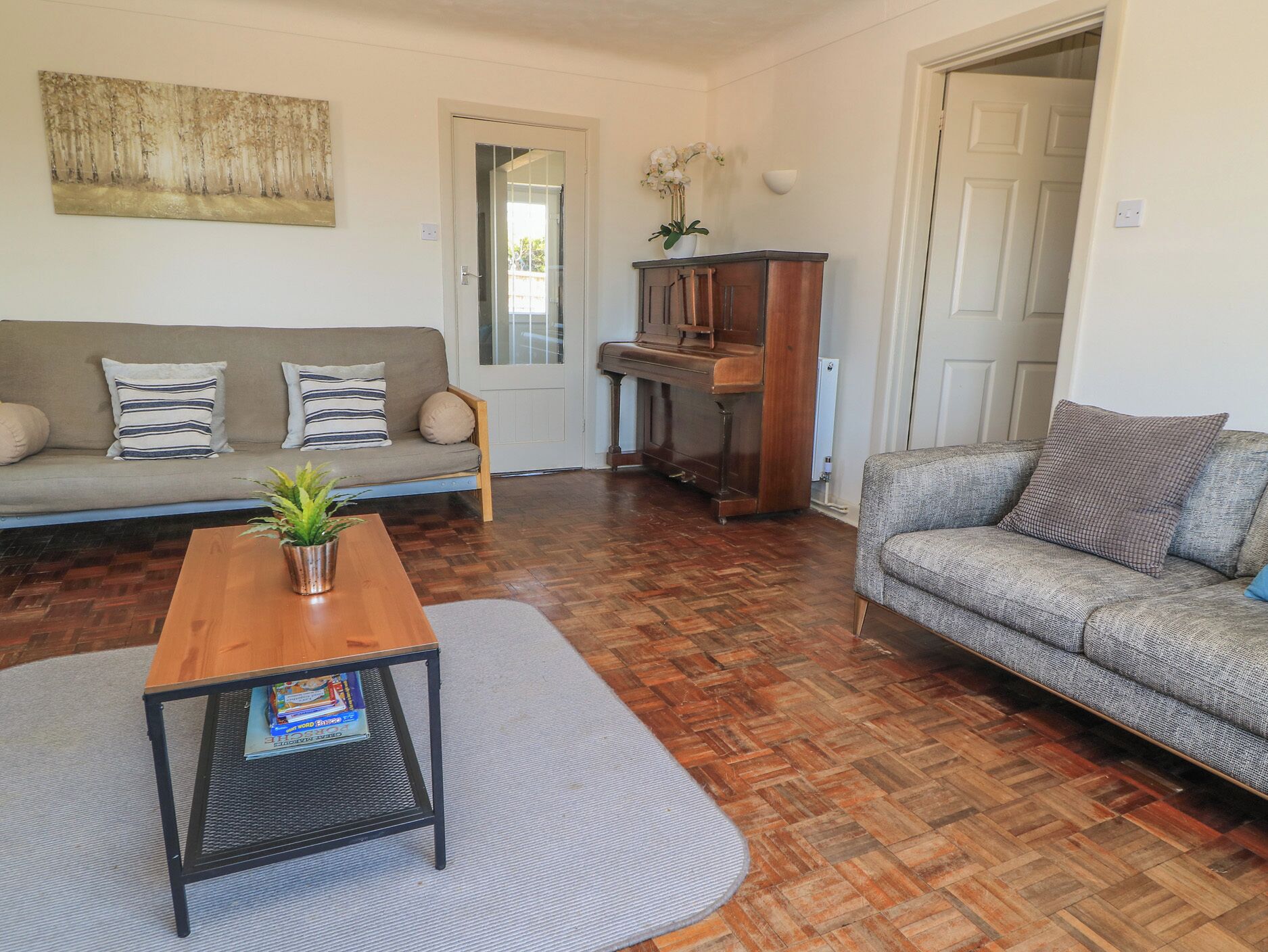 Cottage | Living area