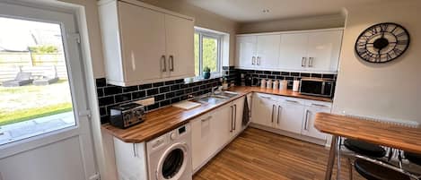 Fridge, dishwasher, electric kettle, toaster