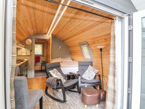 1 chambre, décoration personnalisée, ameublement personnalisé