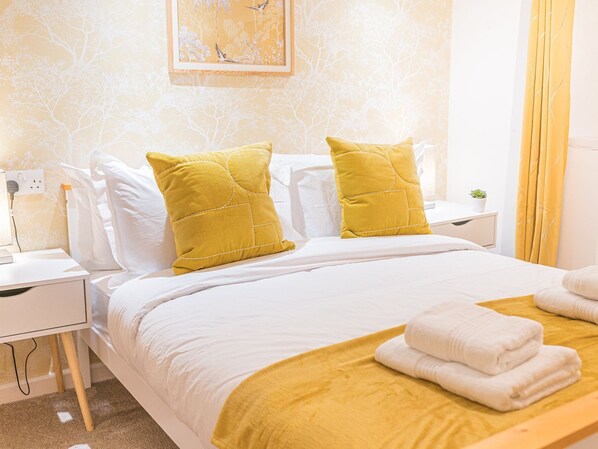 Decoración personalizada, muebles diferentes y wifi gratis 