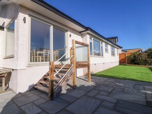 Terrace/patio - Awel-y-mor (Holyhead)