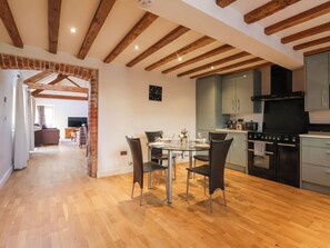 Dining - The Old Stable (Hull)