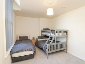 2 slaapkamers, individueel gedecoreerd, individueel gemeubileerd