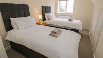 2 bedrooms, individually decorated, individually furnished, free WiFi