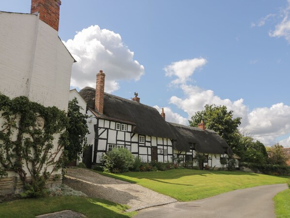 Exterior - Rose Cottage (Stratford-upon-Avon)