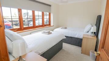 3 bedrooms, individually decorated, individually furnished, free WiFi