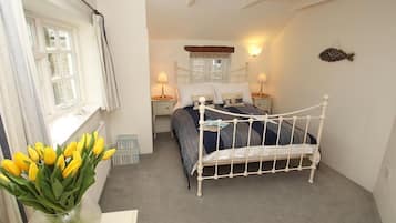 1 bedroom, individually decorated, individually furnished, free WiFi