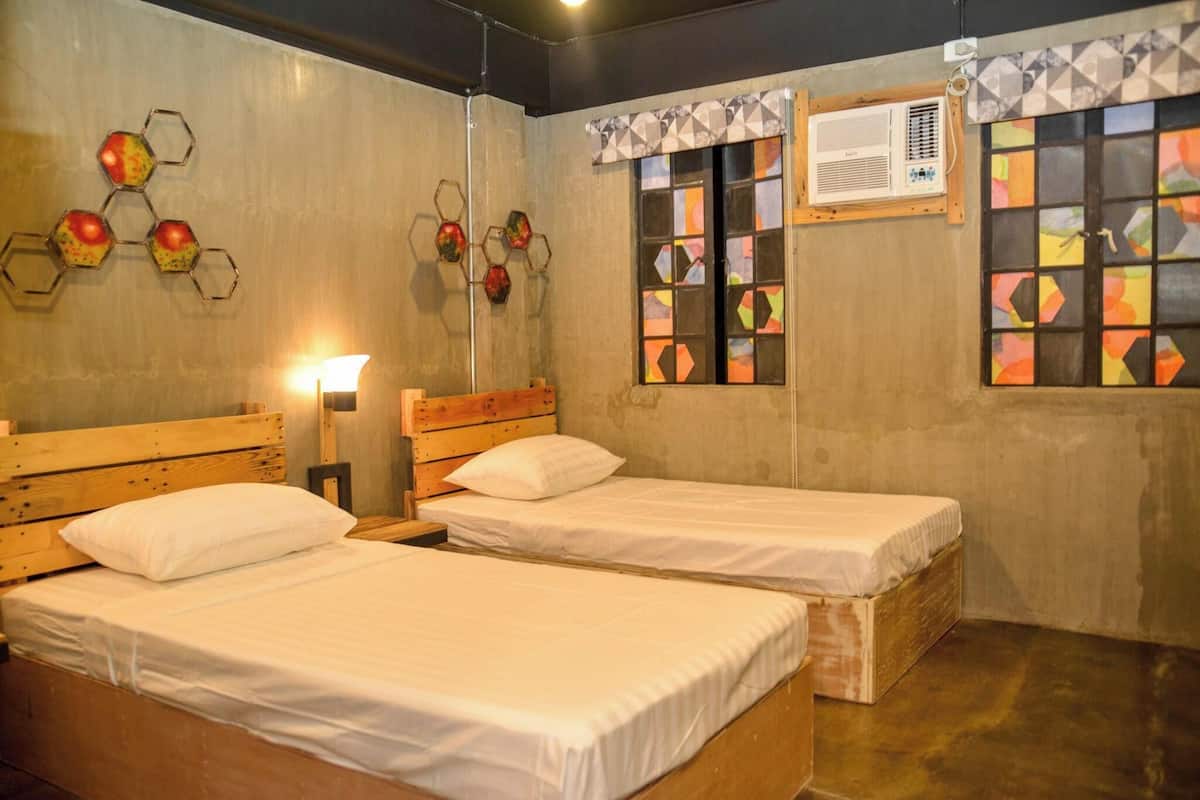 1 bedroom, desk, laptop workspace, free WiFi
