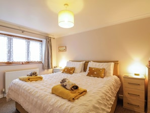 1 chambre, décoration personnalisée, ameublement personnalisé