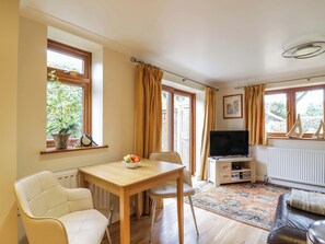 Living area - Oakleaves (Colchester)