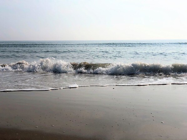 Beach nearby - St Edmunds Church (Bridlington)