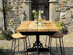 Cottage | Outdoor dining