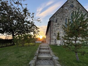 Cottage | Property grounds