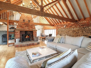 Living area - Bridge Barn (Cromer)