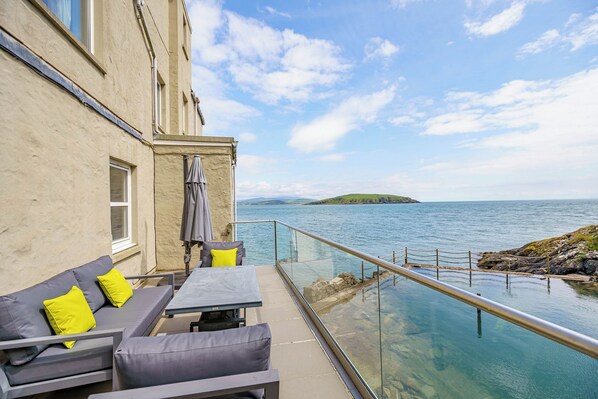 屋外ダイニングエリア