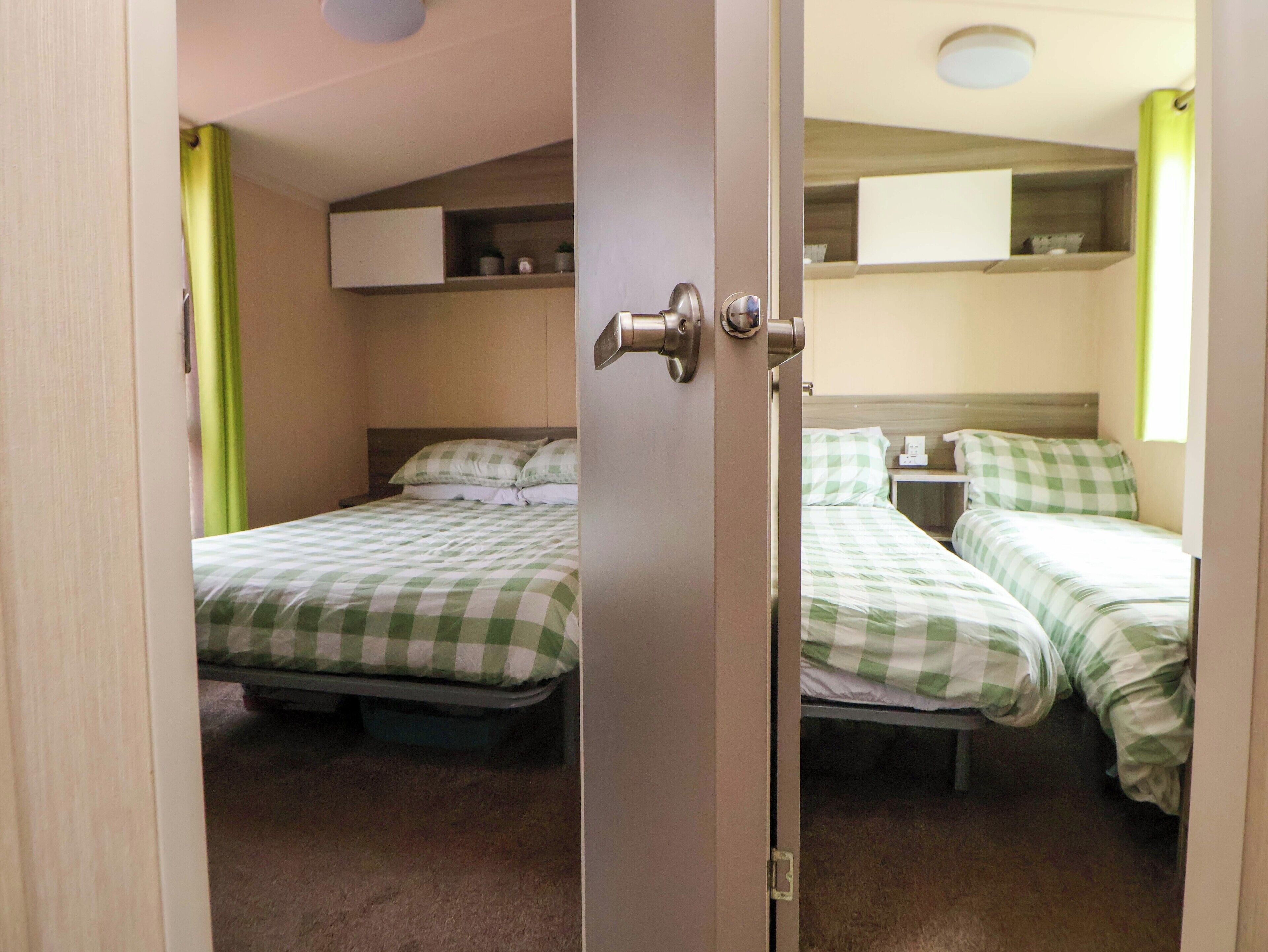 3 bedrooms, individually decorated, individually furnished, free WiFi