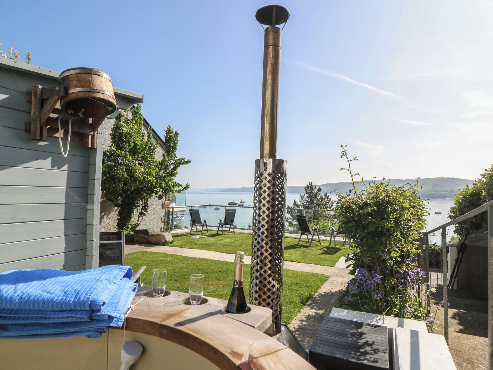 Cottage | Property grounds