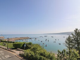 Mökki | Huvivenesatama