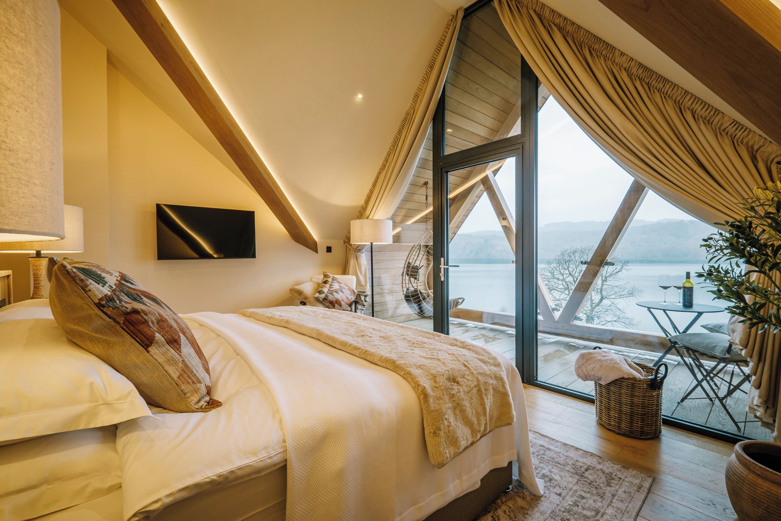 6 dormitorios, decoración individual, mobiliario individual