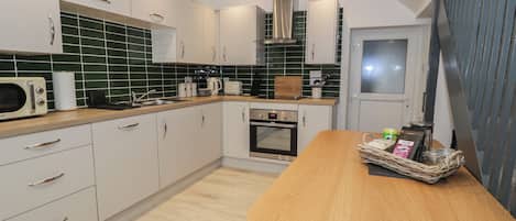 Fridge, dishwasher, electric kettle, toaster
