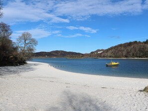 Beach nearby - Woodland Cottage (Arisaig)