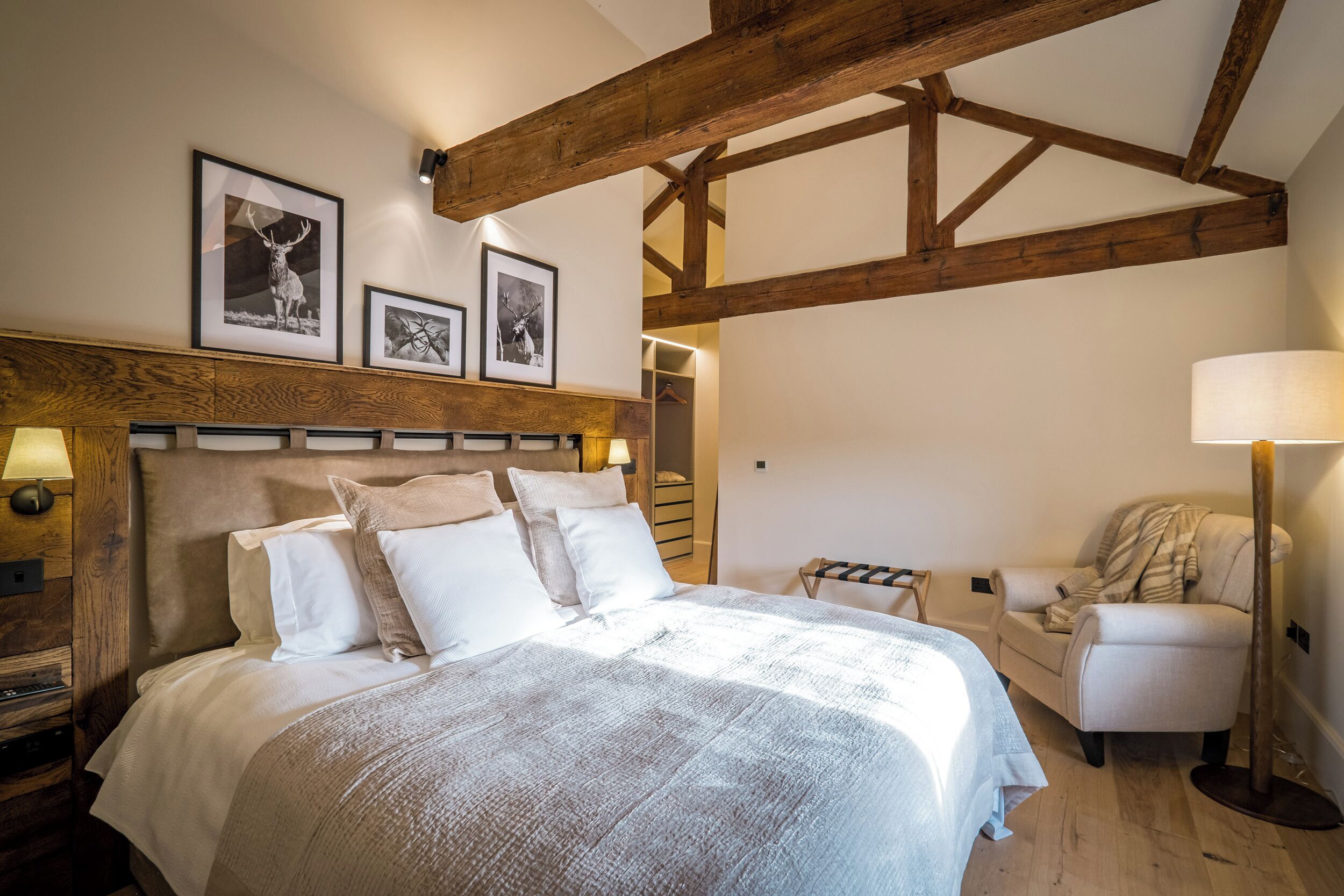 5 bedrooms, individually decorated, individually furnished, free WiFi