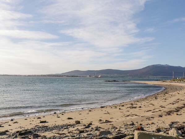 Una spiaggia nelle vicinanze