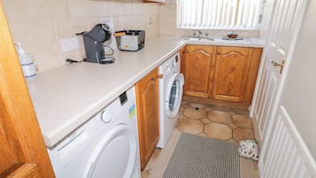 Fridge, dishwasher, electric kettle, toaster