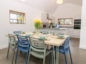 Dining - Ty Chwarel (Bangor)