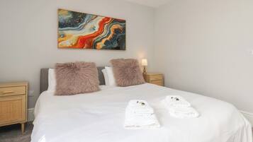 Cottage | 5 bedrooms, individually decorated, individually furnished, free WiFi