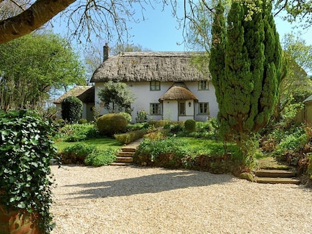 Exterior. Church Cottage