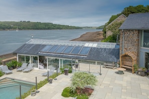 Exterior - Curlew House (Pembroke)