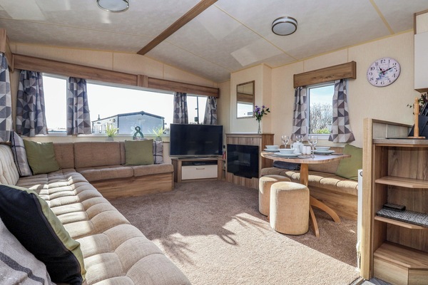 Fireplace, DVD player