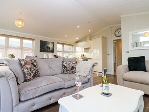 Living area - Finnbars Lodge (Richmond)