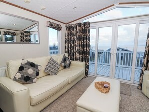 Living area - Ocean View (New Quay)