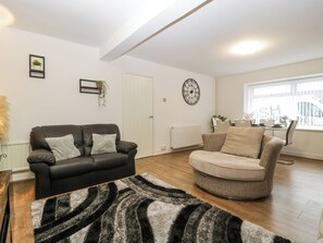 Living area - Meillion (Aberdare)
