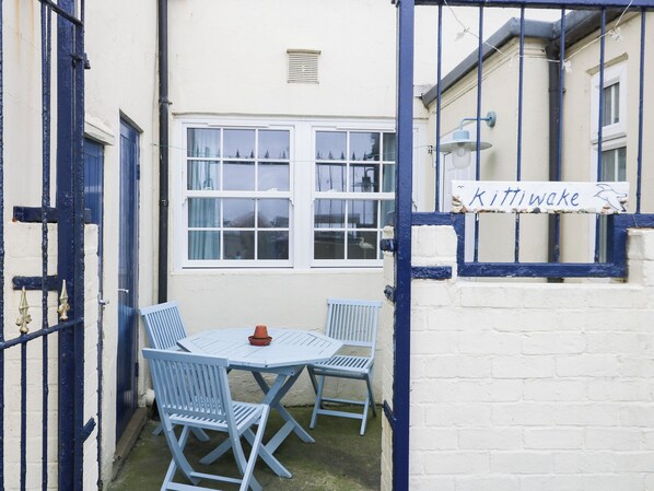 Outdoor dining - Kittiwake (Scarborough)