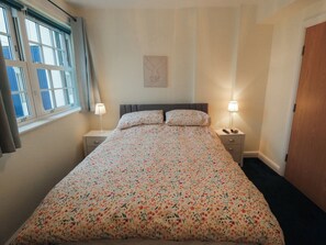 1 chambre, décoration personnalisée, ameublement personnalisé