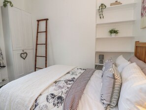 1 chambre, décoration personnalisée, ameublement personnalisé