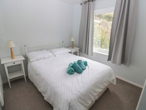 3 Schlafzimmer, individuell dekoriert, individuell eingerichtet