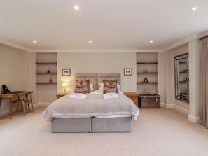 8 bedrooms, individually decorated, individually furnished, free WiFi