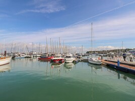 Marina/club náutico
