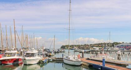 Medina by The Solent